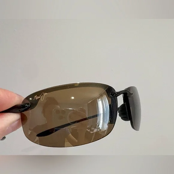 Maui Jim Ho'okipa 407 02 64 Men's Gloss Polarized Sunglasses - Black/Bronze - Picture 3 of 14